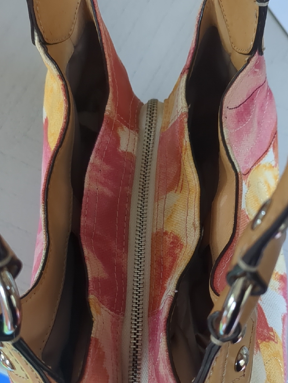 Vintage Coach 2002 Floral Fabric Maggie Shoulder Bag in Yellow & Pink - Picture 6 of 15